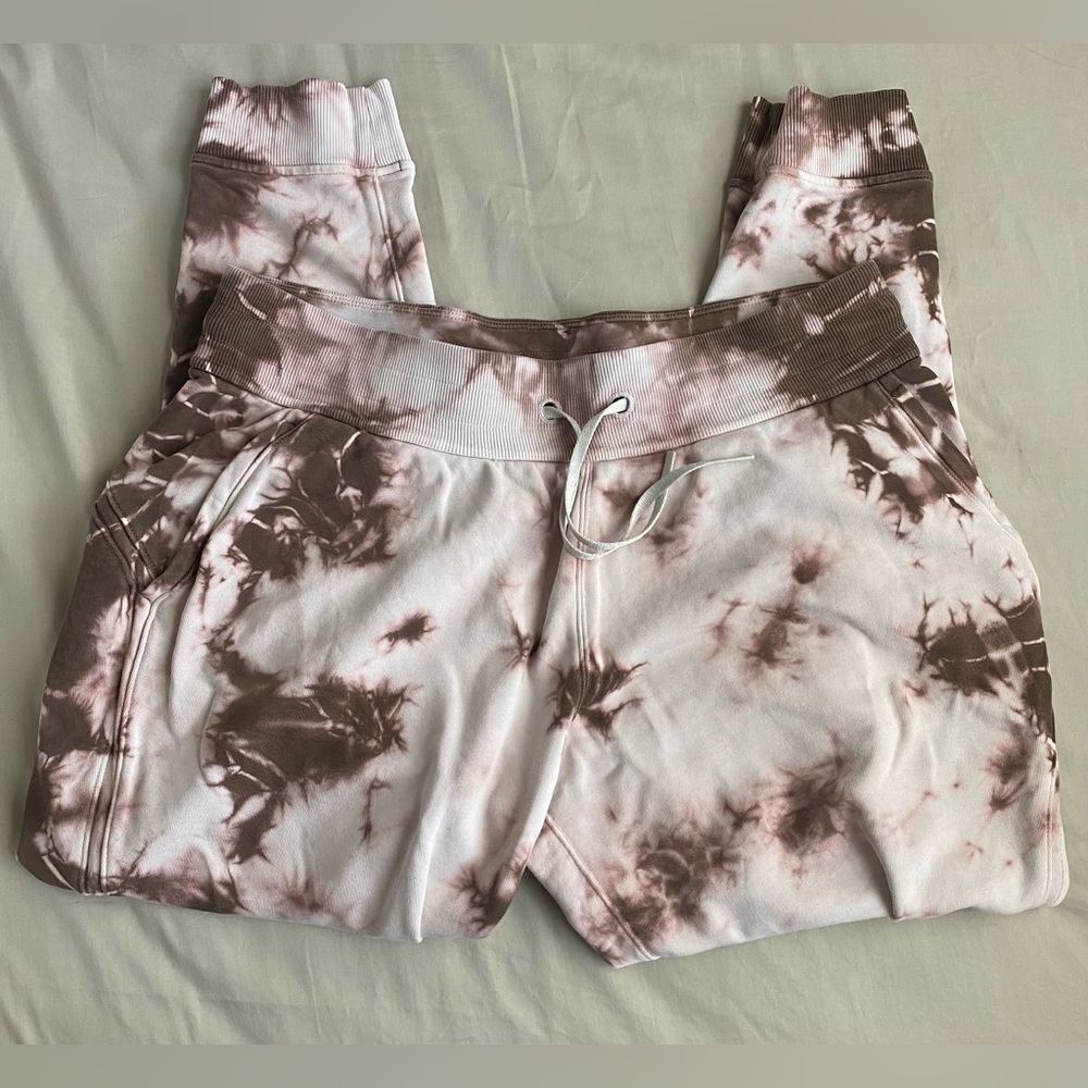 Lululemon Warm Down Jogger, Size 12